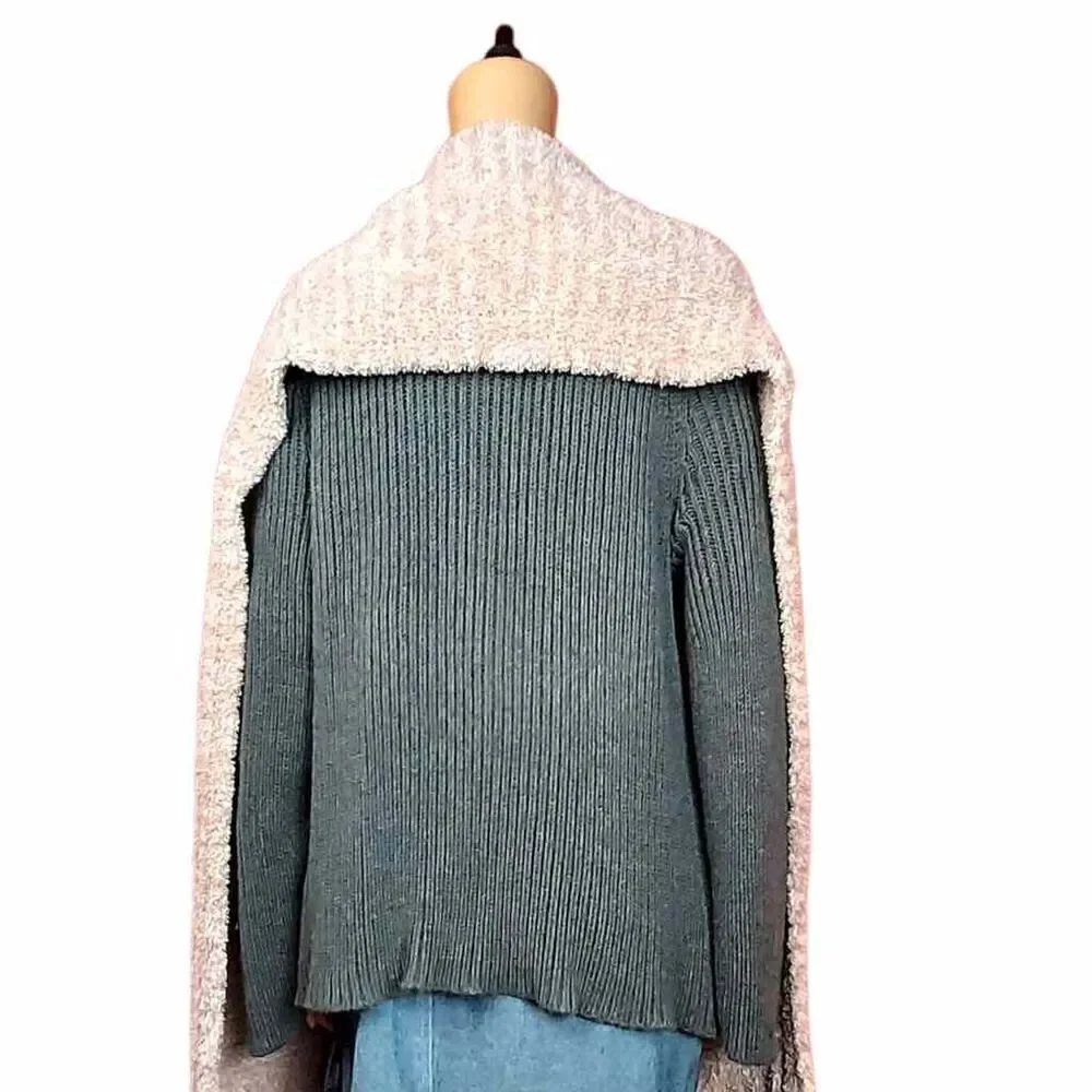 Aspen pink fluffy scarf